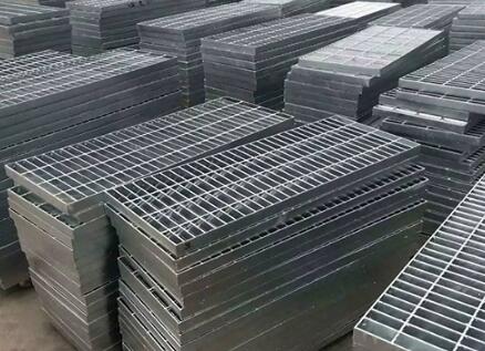 如何选择钢格板厂家？这三点十分重要！