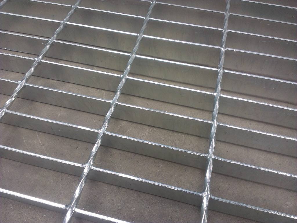 镀锌钢格板表面锌层脱落原因